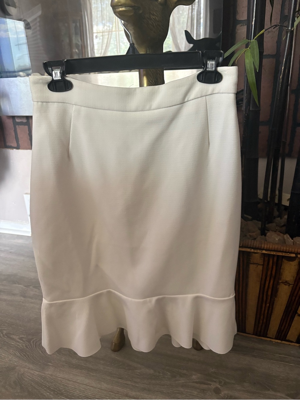 H&M White Ruffle-Hem Pencil Skirt NWT